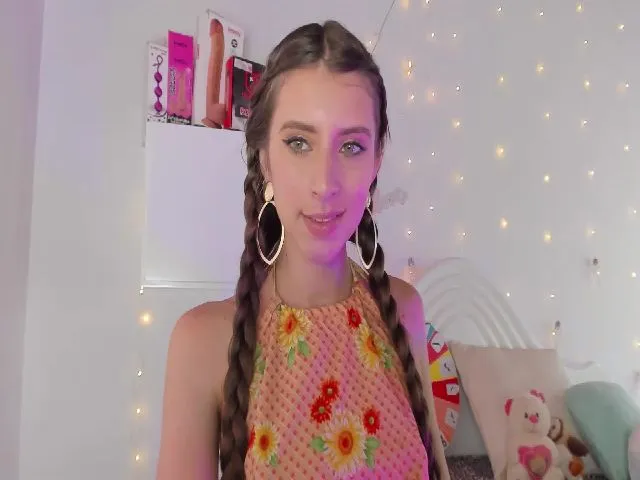 Live sex webcam photo for AlessaKitty #254267852