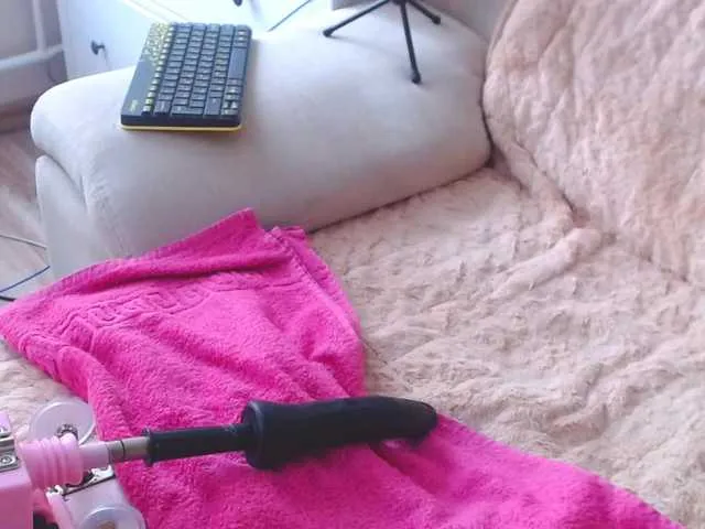 Live sex webcam photo for Sunny-Rose #243916935