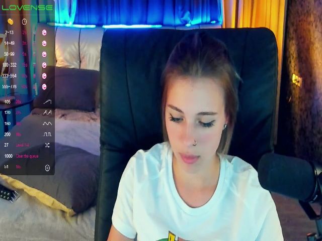 Live sex webcam photo for MariaCharming #260125478