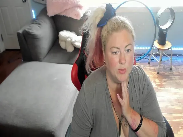 Live sex webcam photo for Janrubygirl #255737583