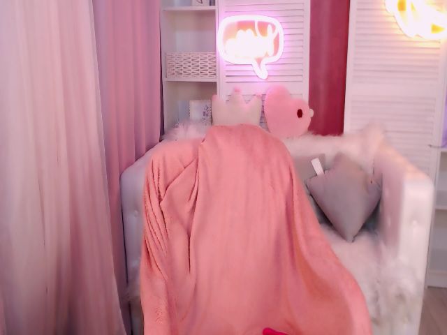 Live sex webcam photo for LynneDawson #253911234