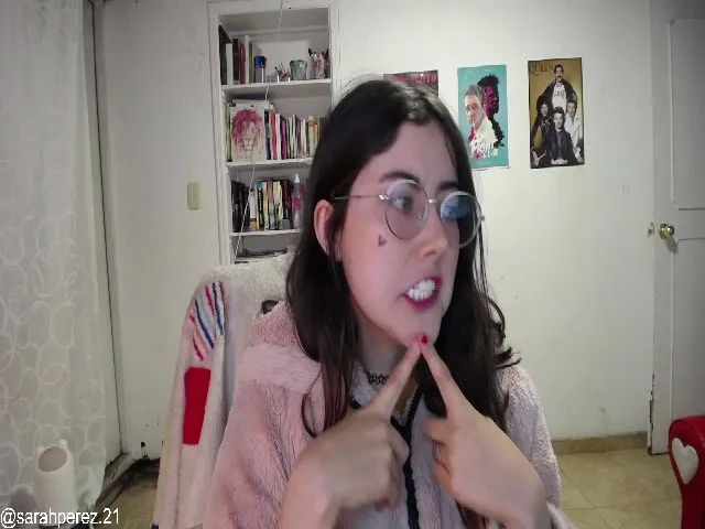 Live sex webcam photo for Cherrybunny21 #253983996