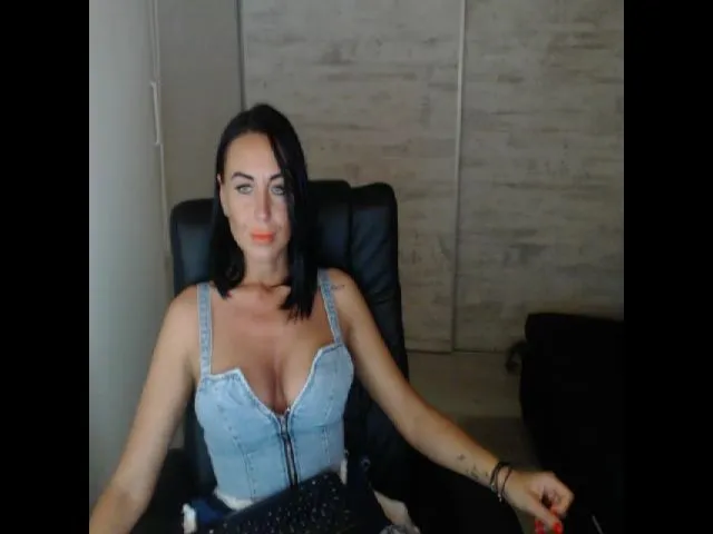 Live sex webcam photo for SpicyBazaar #253229217