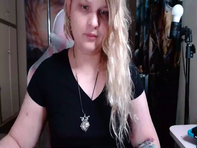 Live sex webcam photo for emilyhaze #258532176