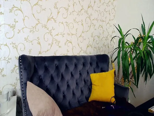 Live sex webcam photo for KeysyRock #255821479