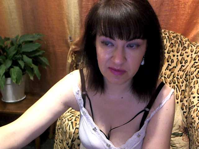 Live sex webcam photo for Milf4you #241336404