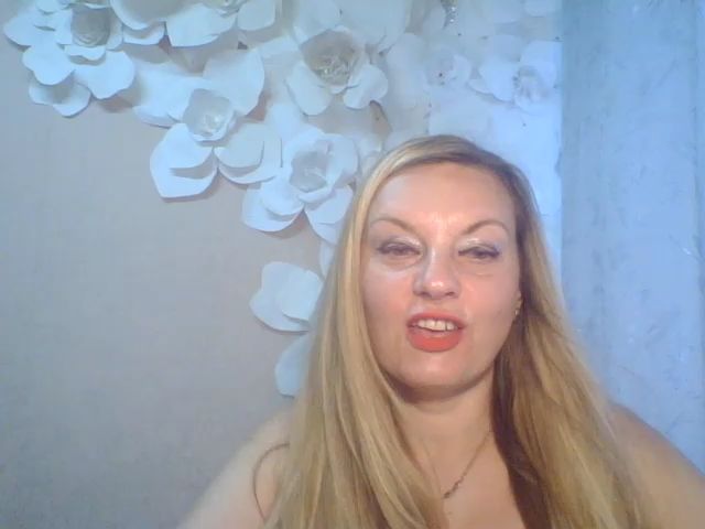 Live sex webcam photo for Miss_Kapriz81 #258522126