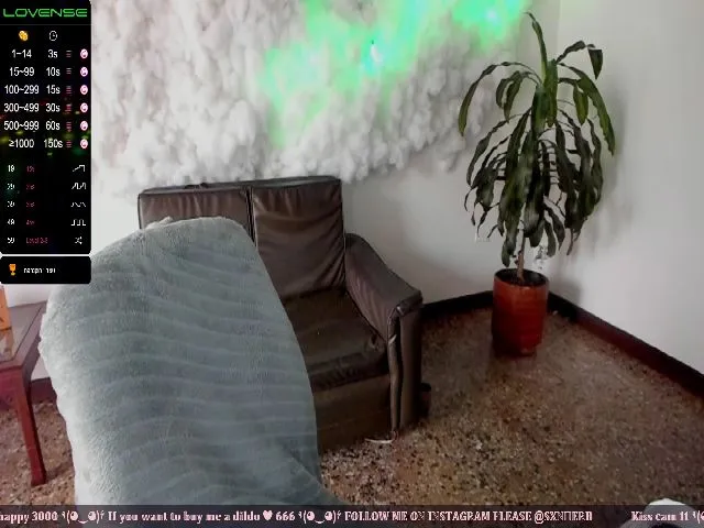 Live sex webcam photo for Sexnherbs #259404704