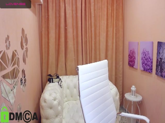 Live sex webcam photo for MarvelousLilu #263128558