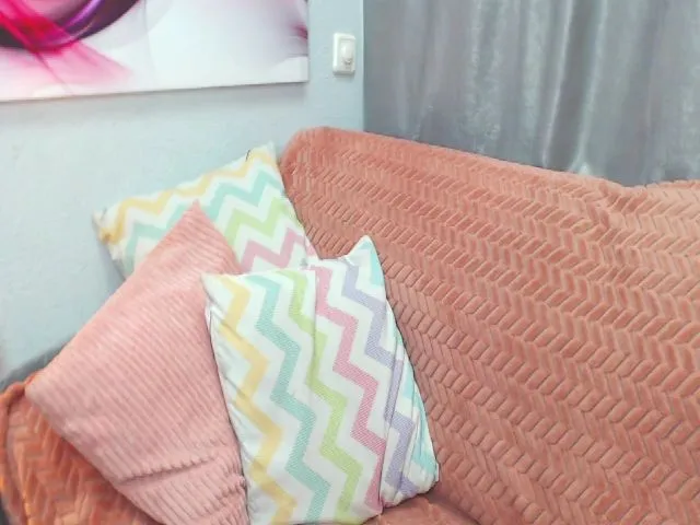 Live sex webcam photo for CaraLoveS #260512267