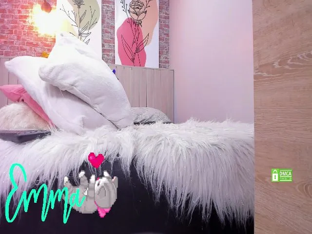 Live sex webcam photo for EmmaSiff #257702092