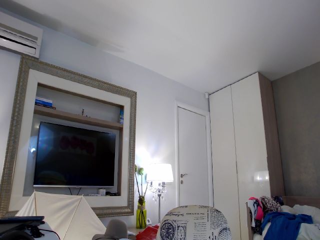 Live sex webcam photo for ILoveToFeelU #256667649