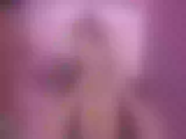 Live sex webcam photo for PtiMermaid #253641708