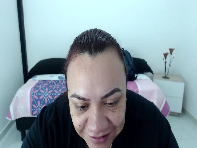 Live sex webcam photo for KimmyStone #253773433