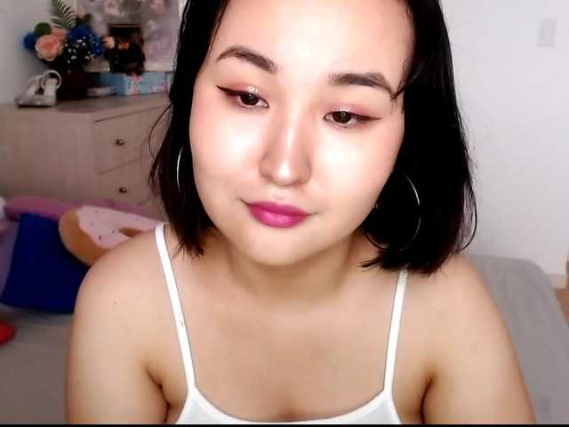 Live sex webcam photo for YunNana #253402924