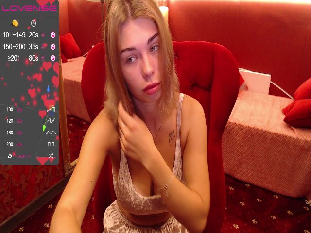 Live sex webcam photo for MeowGirll #262524988