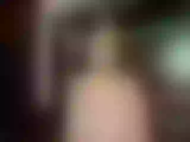 Live sex webcam photo for JenniferLuvv #259880243
