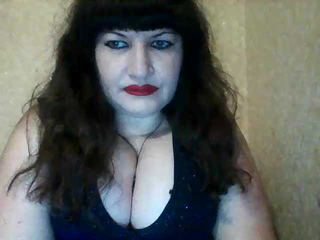 Live sex webcam photo for KleOSnow #240931174