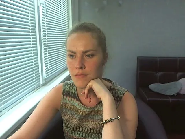Live sex webcam photo for AnnnaLia #253364764