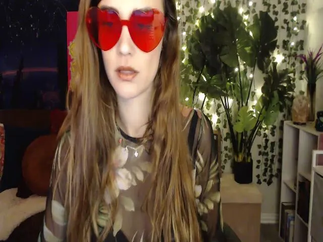 Live sex webcam photo for AudryLikes #255428806