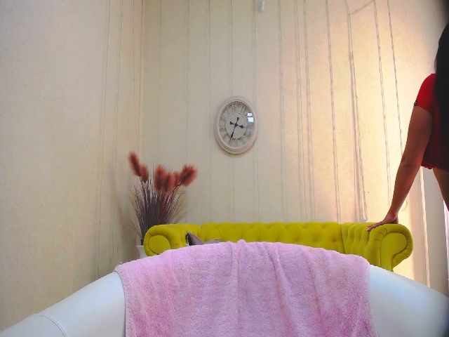 Live sex webcam photo for MS_Steele #261932216