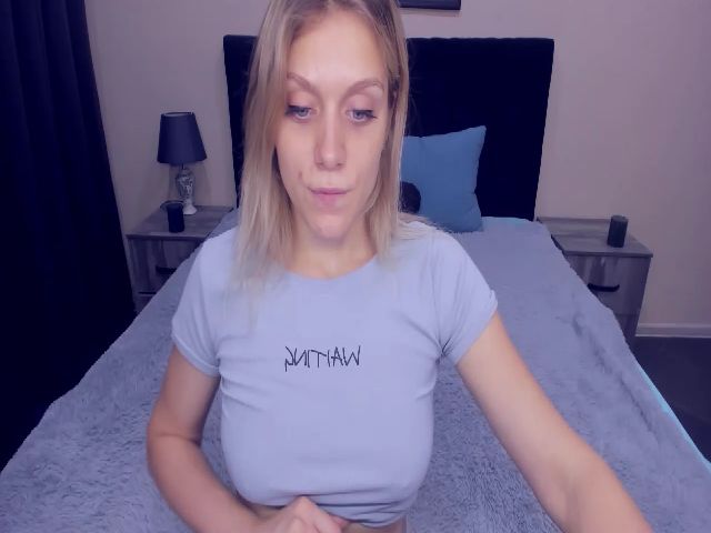 Live sex webcam photo for MeganKind #260411473
