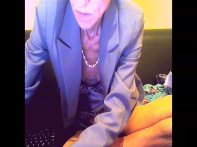 Live sex webcam photo for Sexygeny #253637895