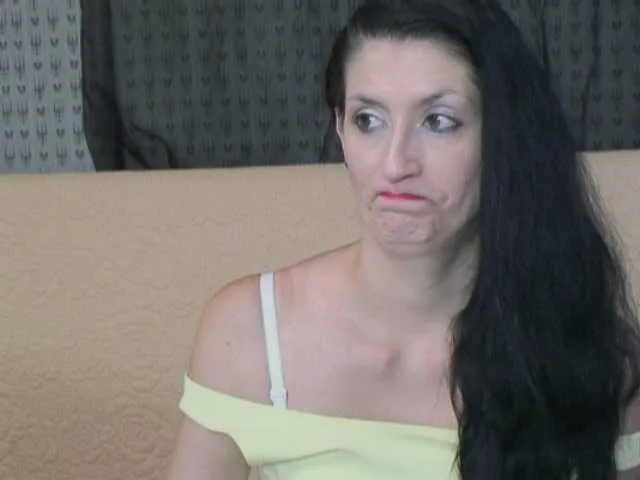 Live sex webcam photo for BeaMoonn #249558558