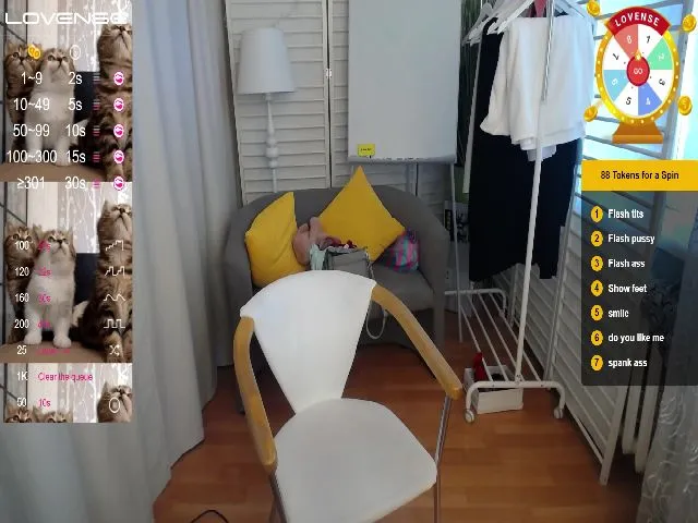 Live sex webcam photo for StayWild21 #256936797