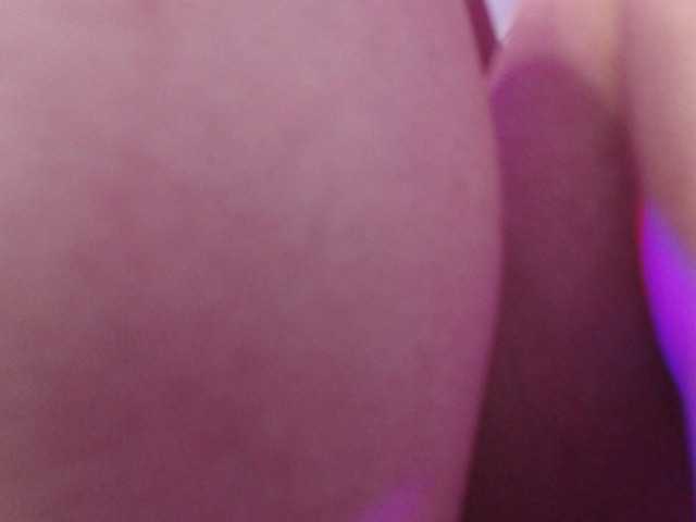 Live sex webcam photo for DIKA-SEXXX #241349620