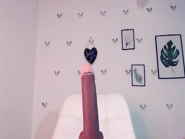 Live sex webcam photo for Tamy_bennett #252803633