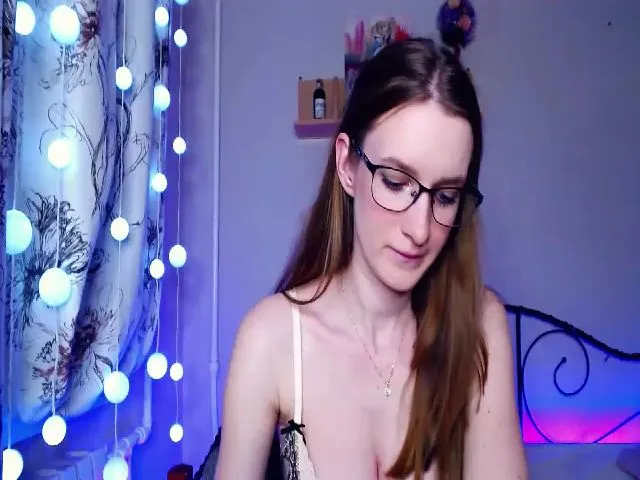 Live sex webcam photo for Red_joan #252599133