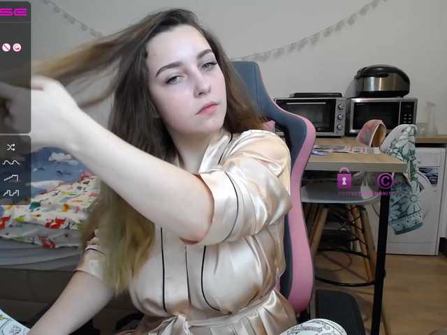 Live sex webcam photo for twinklevi #241017796