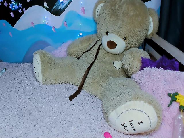 Live sex webcam photo for Charming_Nuka #254279457