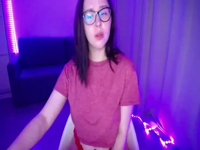 Live sex webcam photo for WowLisa #255204987