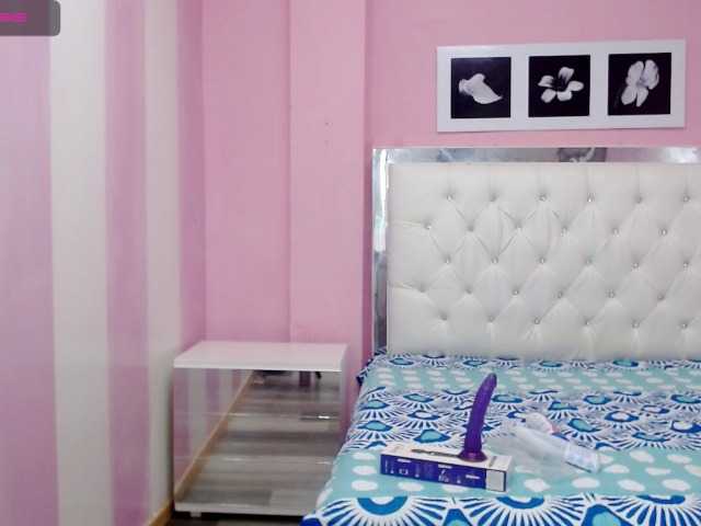 Live sex webcam photo for xPrettyhellen #249706961