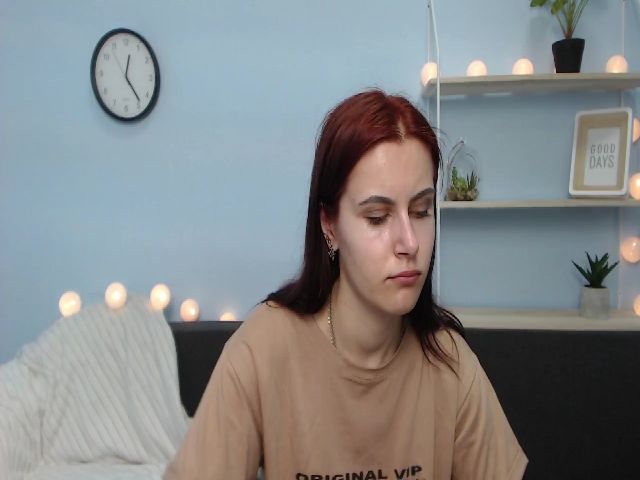 Live sex webcam photo for MollyTravis #256321263