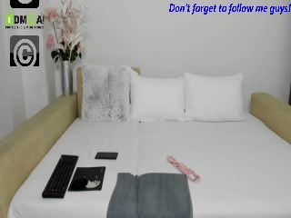 Live sex webcam photo for AnissyaX #251815521