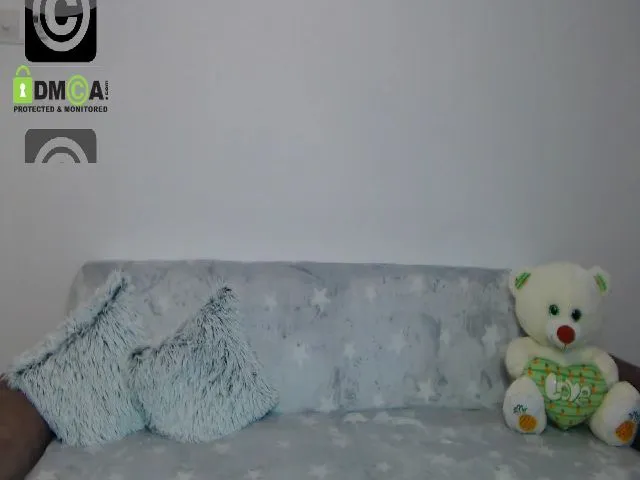 Live sex webcam photo for Sara_Daisy #253336132