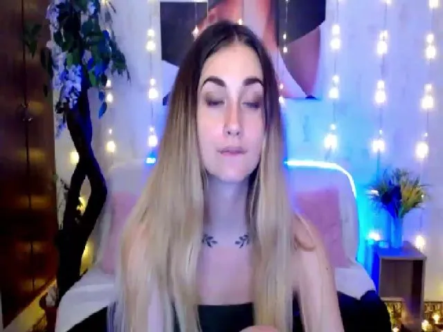 Live sex webcam photo for Lolly__Pop__ #261760142