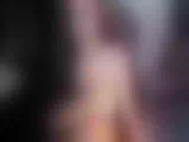 Live sex webcam photo for MaggieBrown_ #253856243