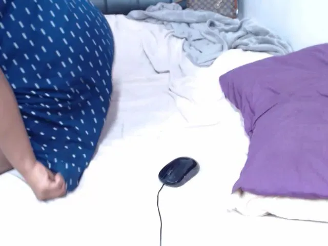 Live sex webcam photo for VioletcageZA #261057420