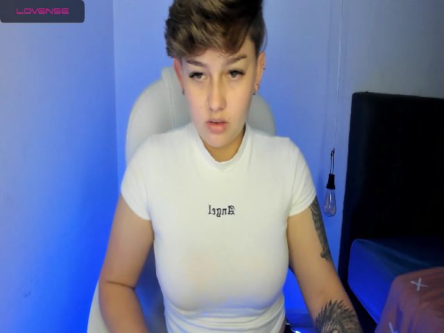 Live sex webcam photo for SalemJimenez #253345537