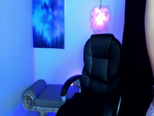 Live sex webcam photo for Angelsiinner #259952518