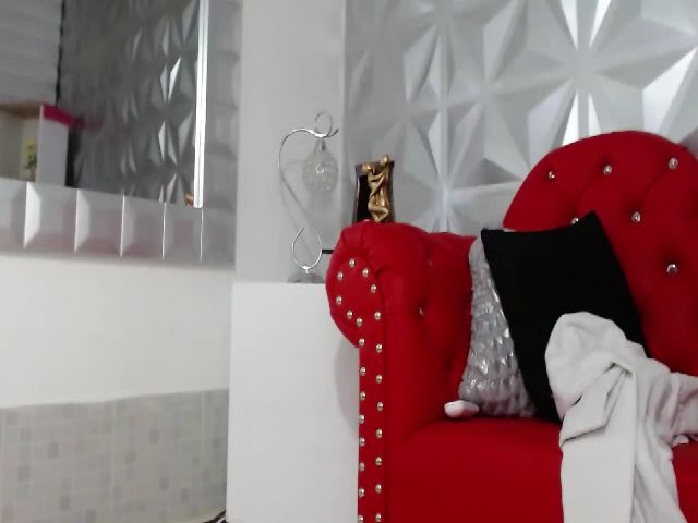 Live sex webcam photo for Roxaneharper #265271565