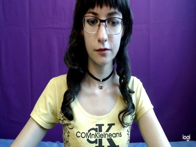 Live sex webcam photo for Sophie_Smile #263493195