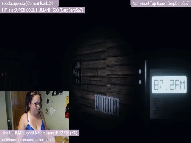 Live sex webcam photo for CassieBrookes #252272611