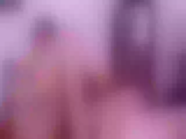 Live sex webcam photo for luciapeterson #260023177