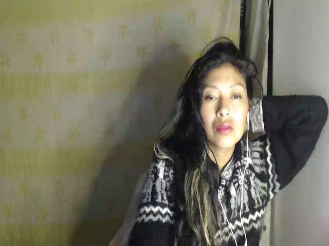 Live sex webcam photo for CHILENITAHOT #256159573