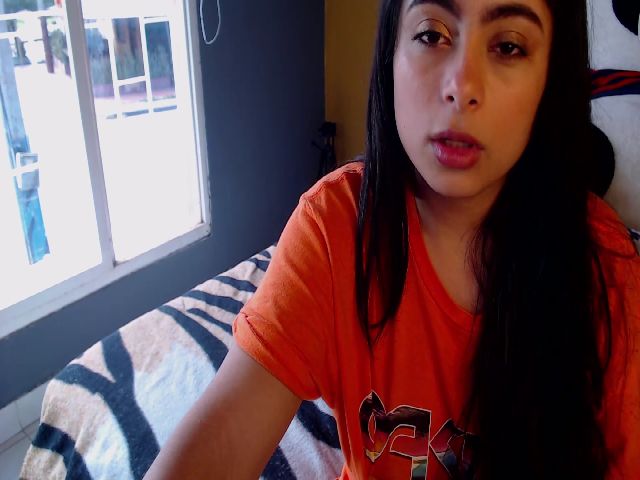 Live sex webcam photo for Evelyn_Evelyn #260719694